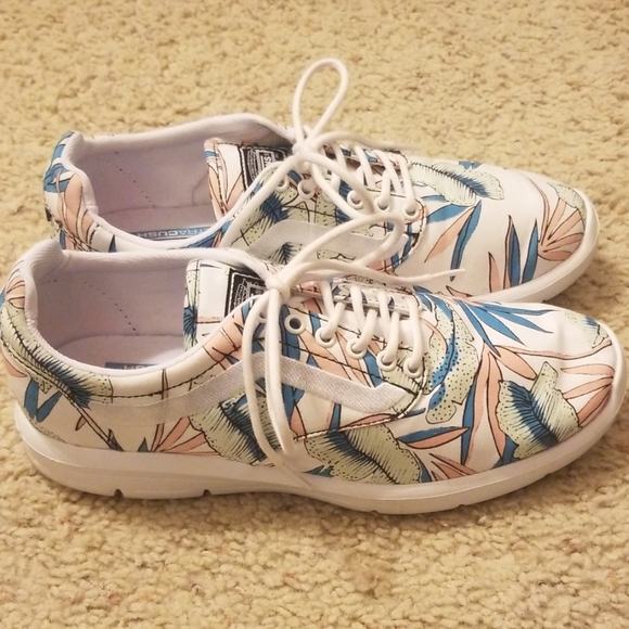 Vans Sneakers - Picture 2 of 3